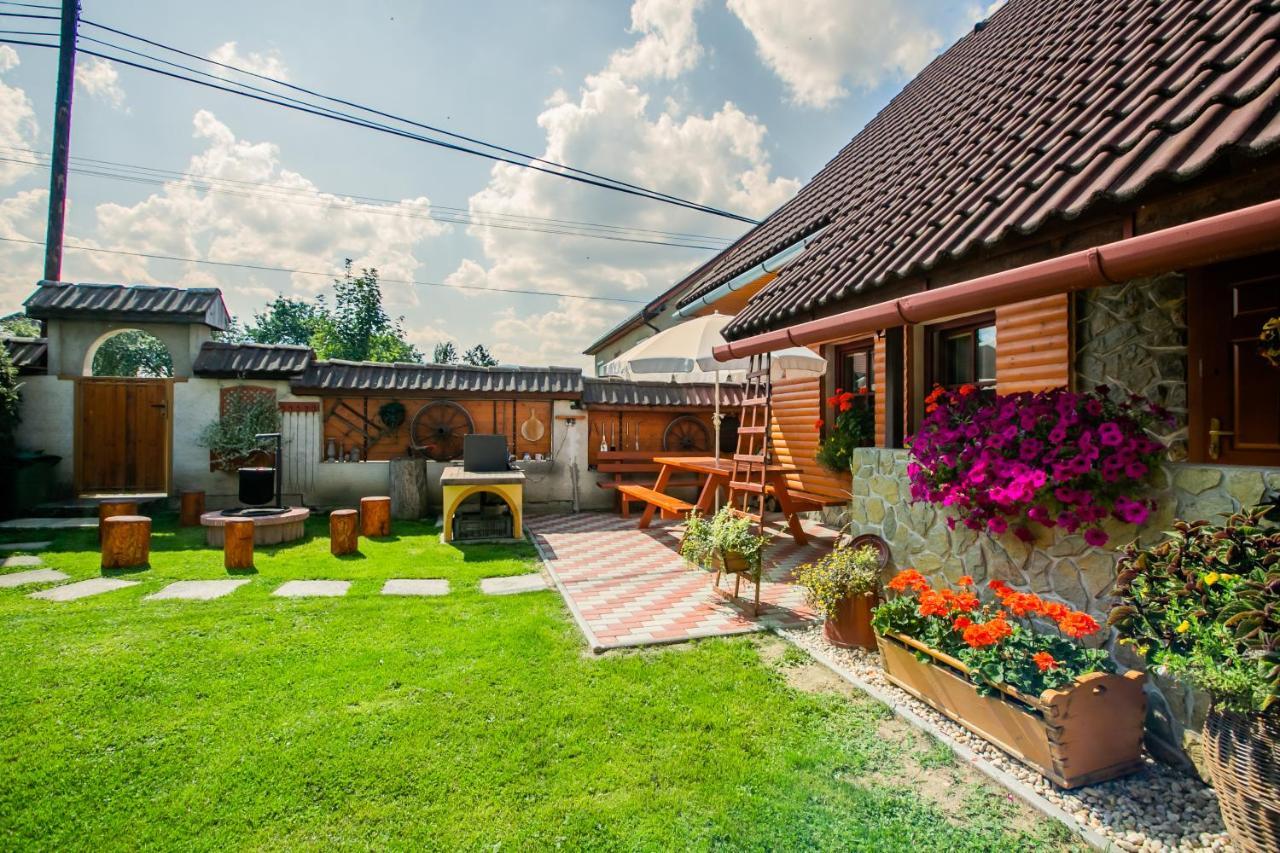 Villa Privát NA CHALUPE Partizánska Ľupča 649 Exterior foto