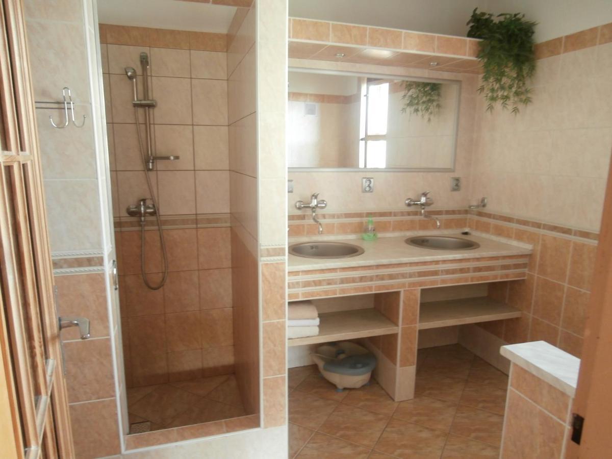 Villa Privát NA CHALUPE Partizánska Ľupča 649 Exterior foto