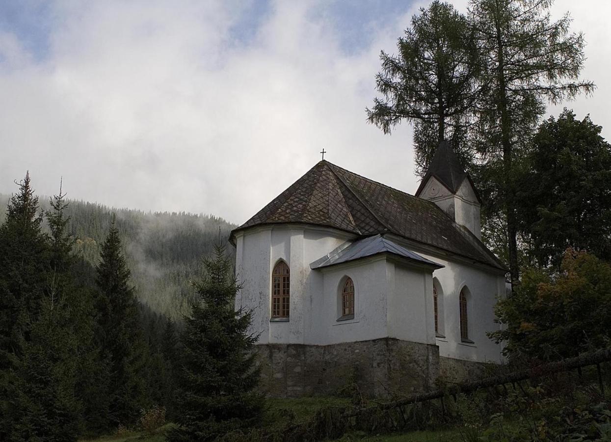 Villa Privát NA CHALUPE Partizánska Ľupča 649 Exterior foto