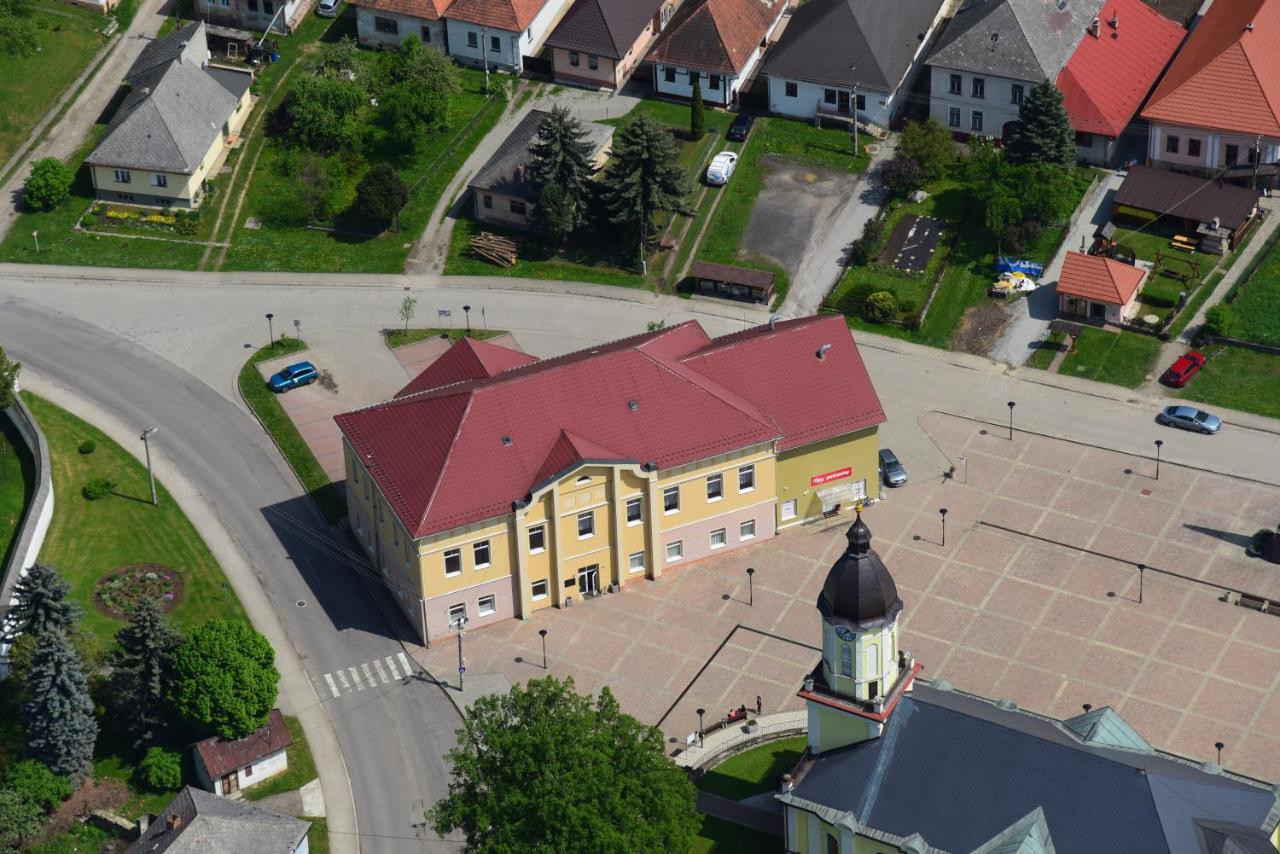 Villa Privát NA CHALUPE Partizánska Ľupča 649 Exterior foto