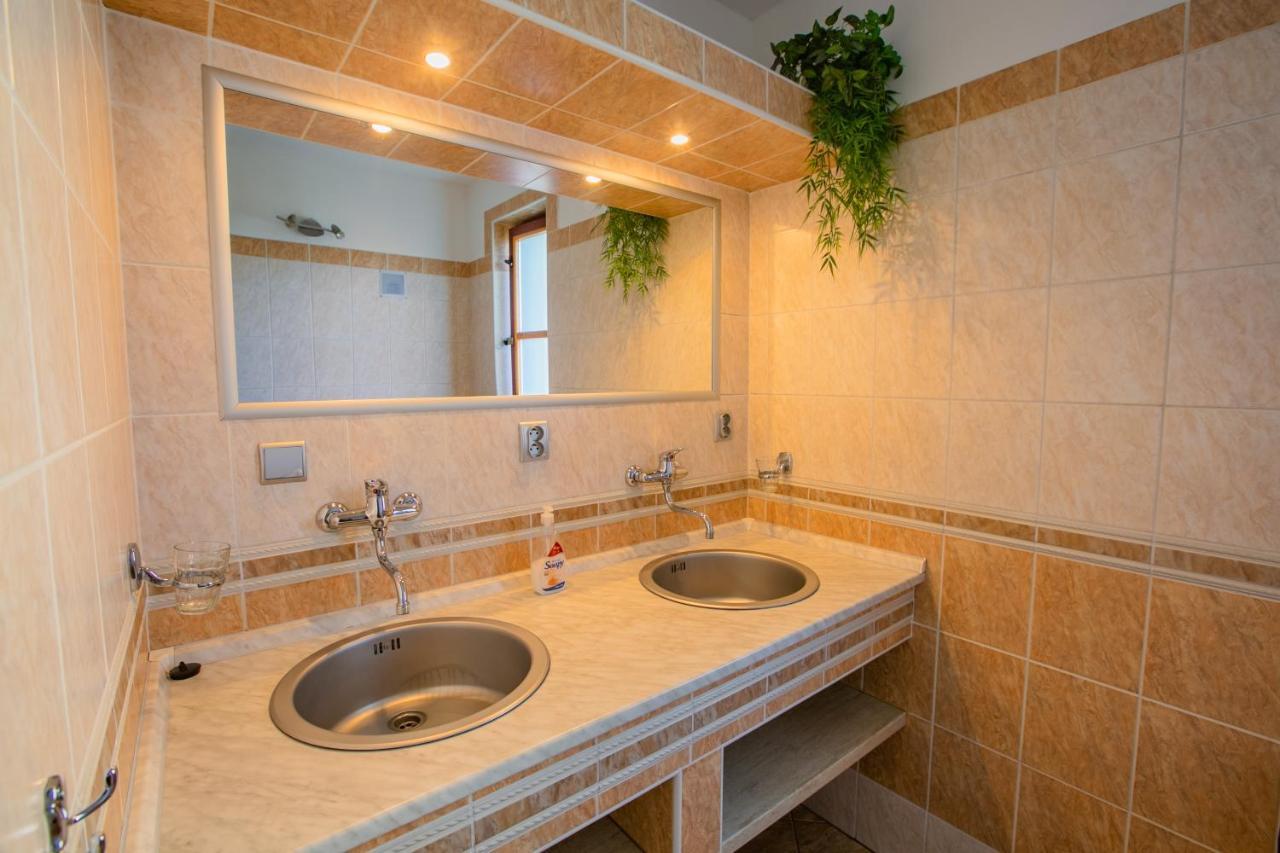 Villa Privát NA CHALUPE Partizánska Ľupča 649 Exterior foto