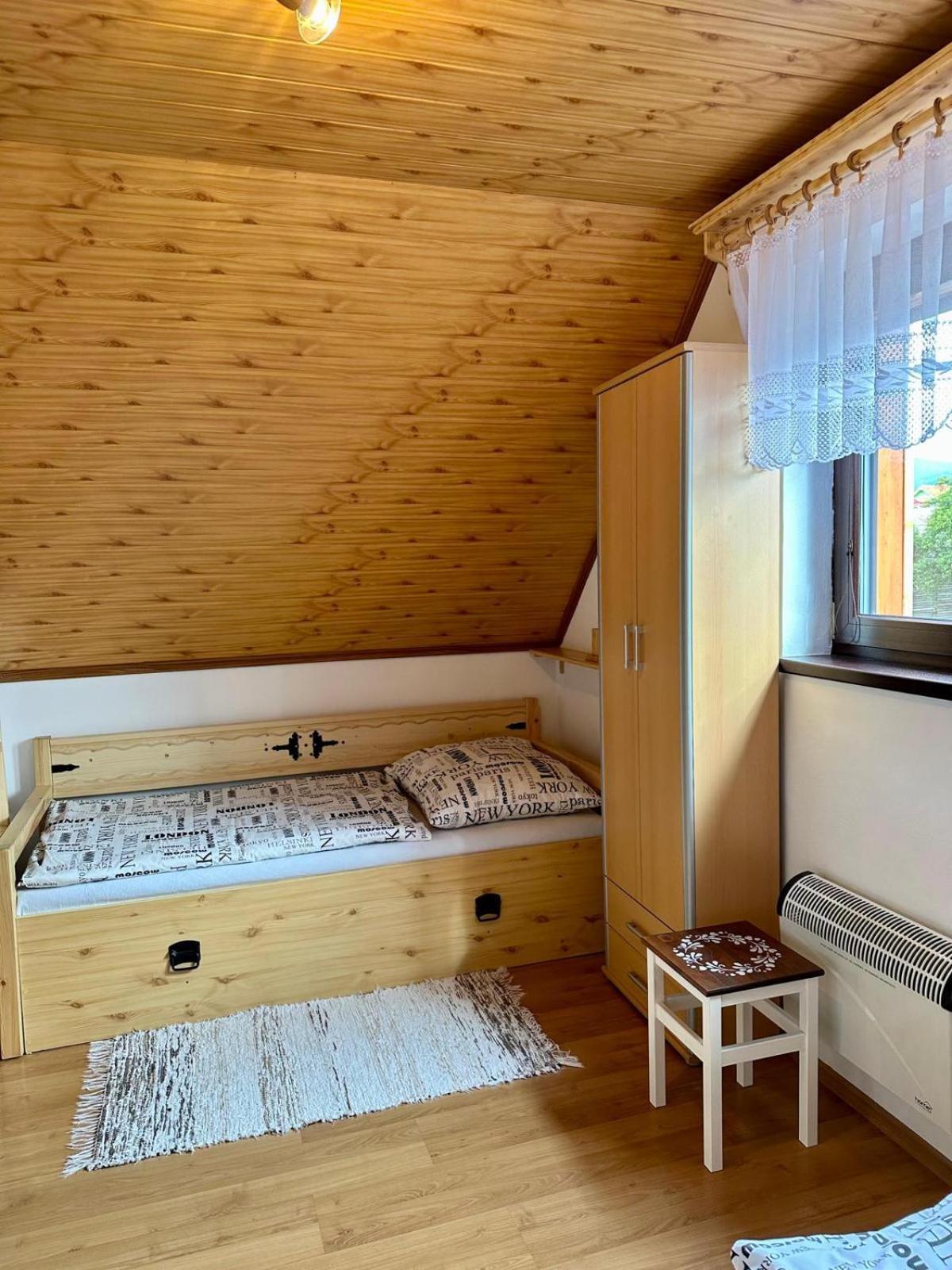 Villa Privát NA CHALUPE Partizánska Ľupča 649 Exterior foto
